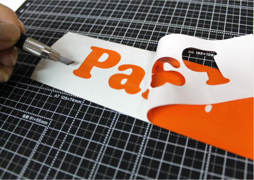 カッティングマシンでカットしてみよう　デザインカッターで微調整