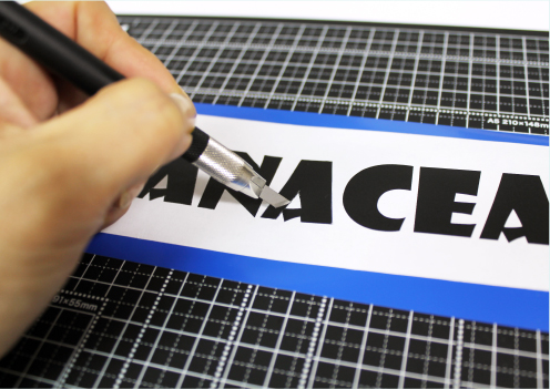 手作業でカットしてみよう　デザインカッターで切る