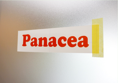 実際に貼り付けてみよう　マスキングテープで固定